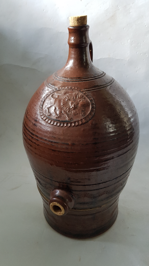 Large Pottery Water Purifier.
