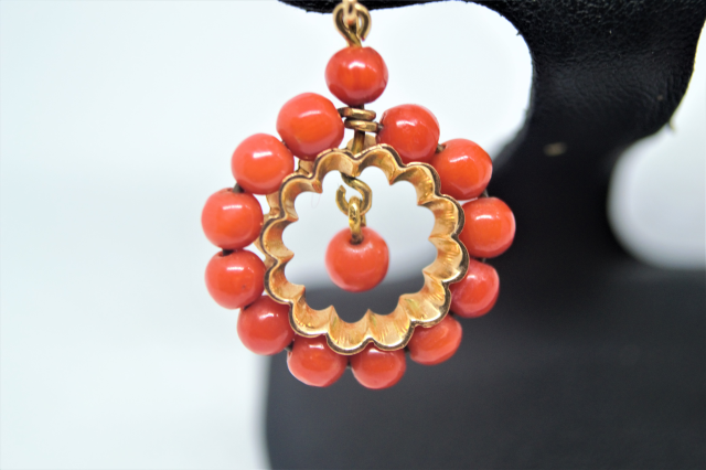  18ct Yellow Gold Coral Earrings.