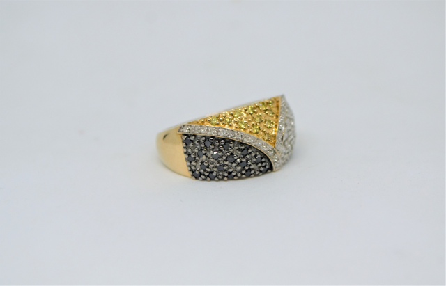 A 9ct Yellow Gold With White, Yellow and Black Diamond Dress Ring.