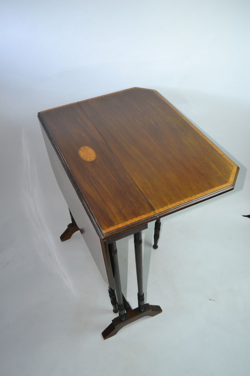 An Edwardian Inlaid Mahogany Sutherland Table 