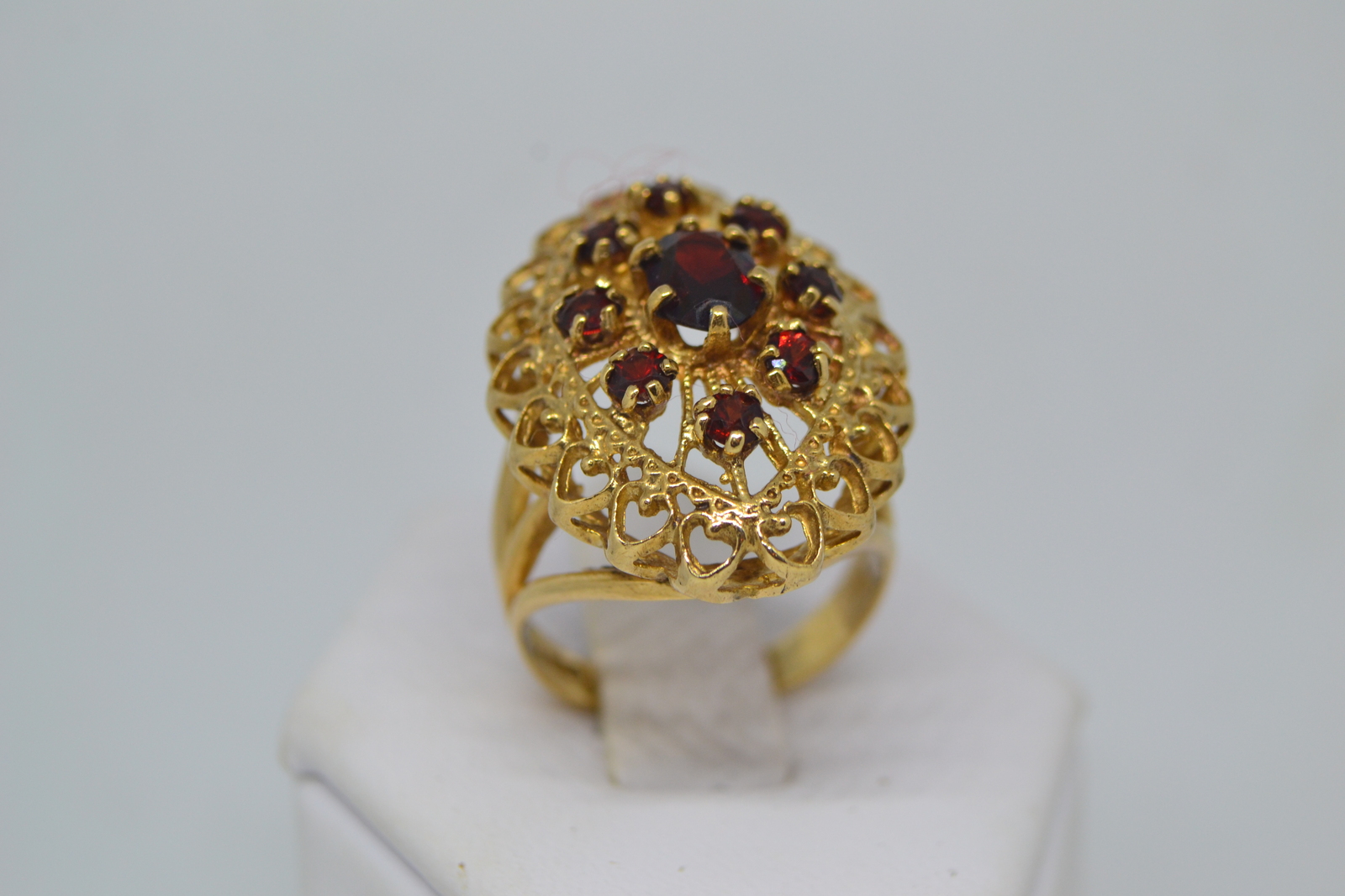 Mid 20th c. 9ct Gold Ring with Garnet