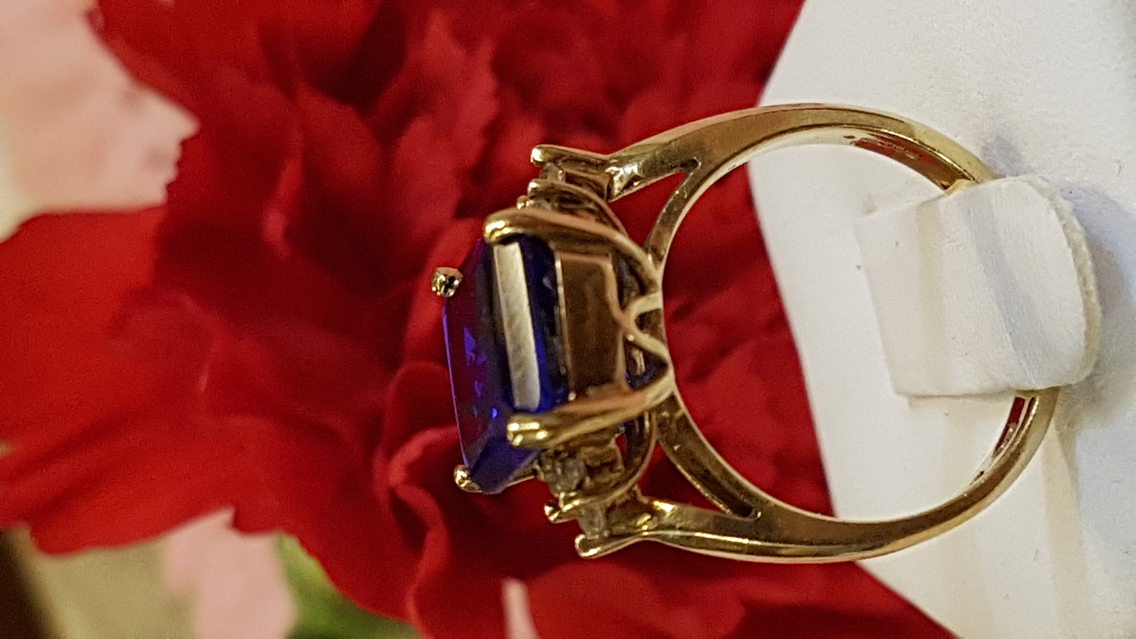 A 9ct yellow gold Spinel and Cubic Zirconia ring