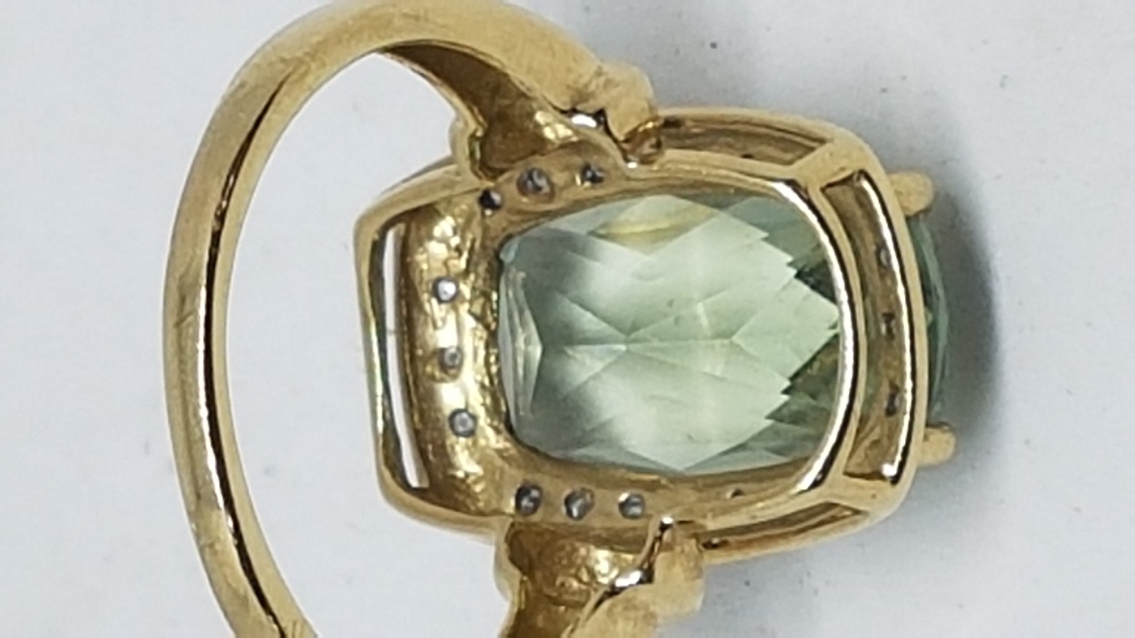 9ct Gold Cocktail Ring  Set With Large Aquamarine And Diamonds
