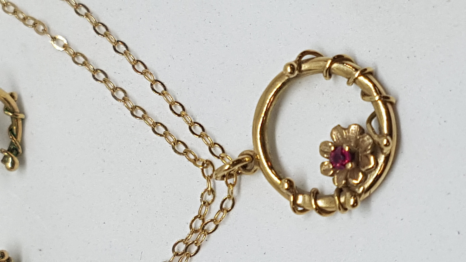 A Set Of 9 ct Gold Chain With Ruby Pendant Matching With  Earrings