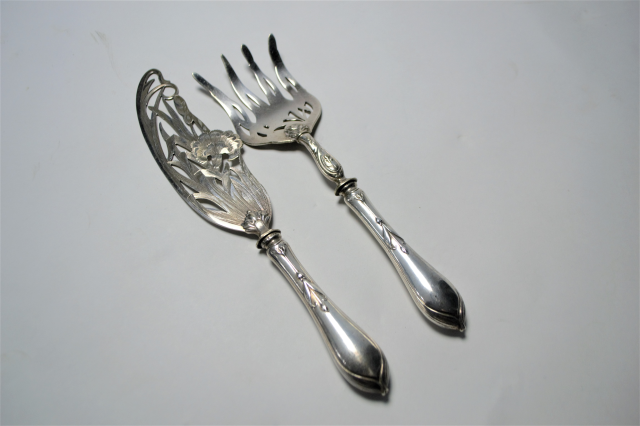 A Pair of Continental Art Nouveau Silver Fish Servers [Stamped 800].
