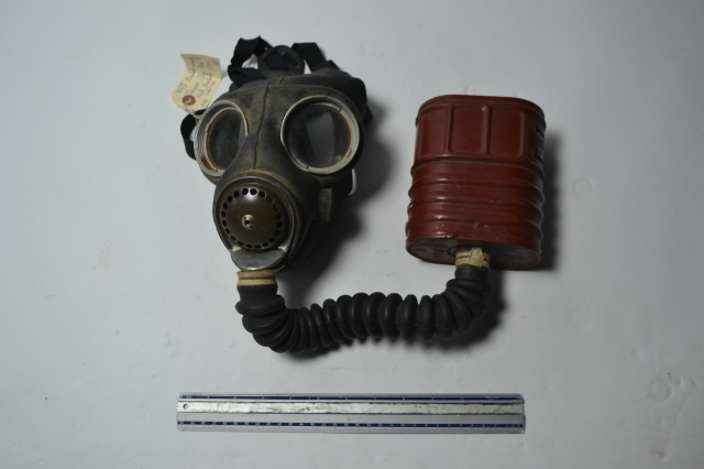 WW2 British General Service Gas Mask, Dated 1941