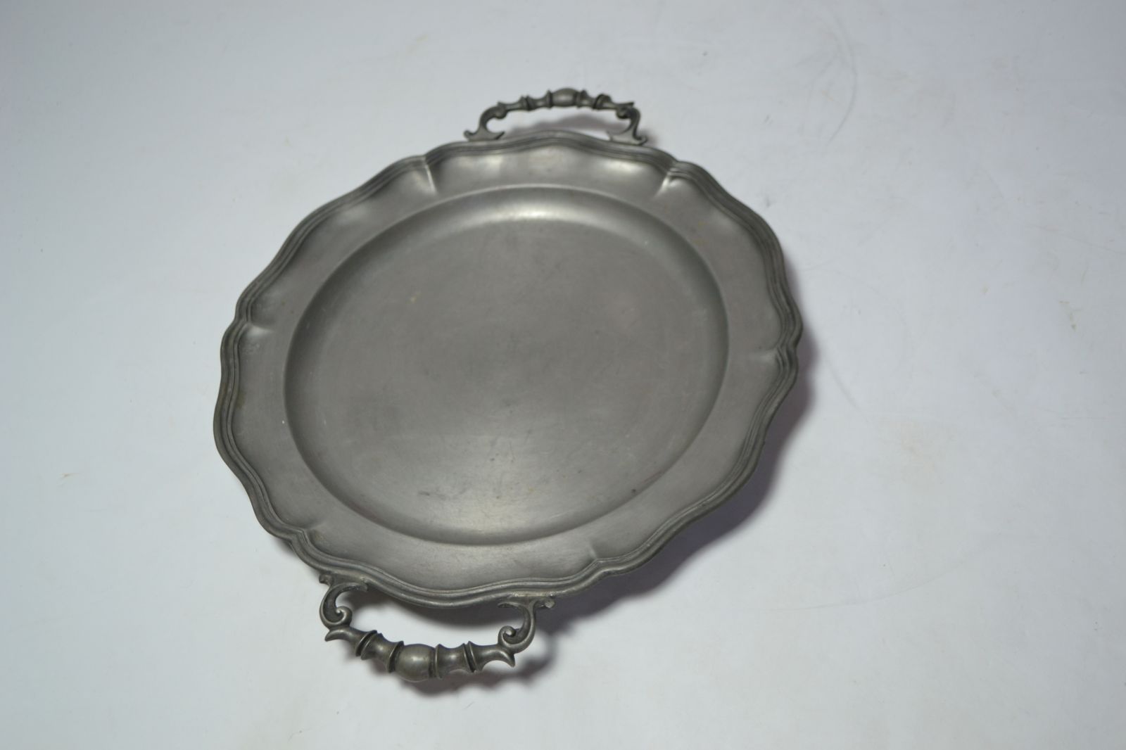 Twin handled pewter dish