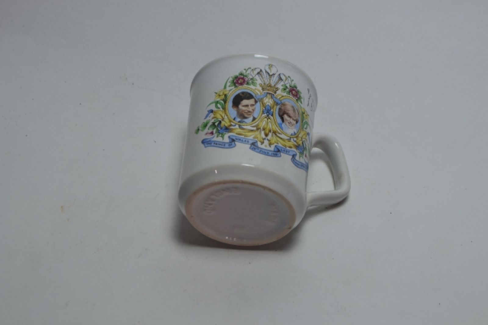Small Commemorative Mug of Charles and Diana.
